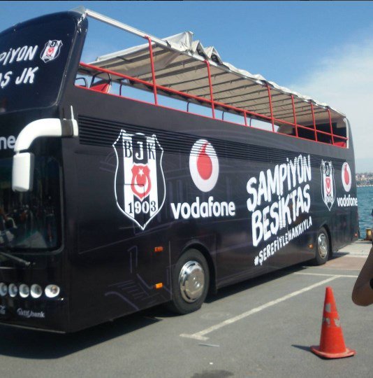 Beşiktaş şampiyonluğu kutluyor!