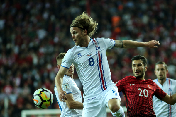 2018 FIFA Dünya Kupası Grup Elemeleri'nde Finlandiya ile deplasmanda 2-2 berabere kalan Türkiye'de sevindirici tek durum Uluslar Ligi'nde 2. torbada yer alacak olması.
