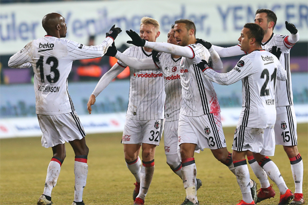 Spor yazarları Osmanlıspor - Beşiktaş maçını değerlendirdi
