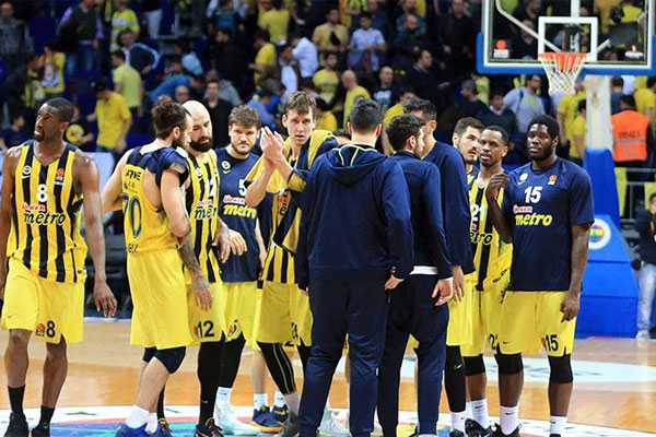 Fenerbahçe, Euroleague şampiyonluğu için en büyük favori olarak lanse edildi. 
