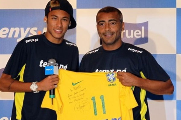 Brezilyalı efsane oyuncu Romario, futbol oynadığı dönemde Diego Maradona ve Lionel Messi'den daha iyi bir performans sergilediğini söyledi.