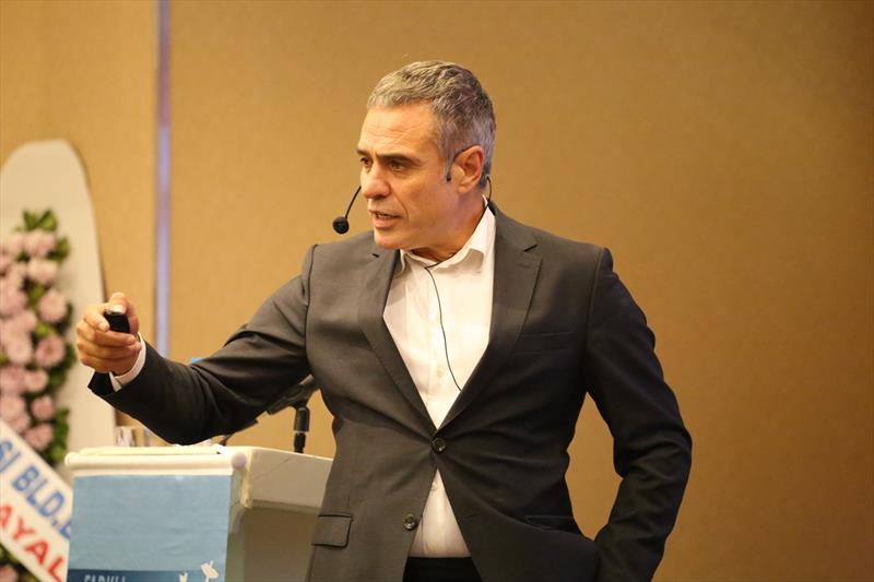 Fenerbahçe Ersun Yanal ile görüşüyor
