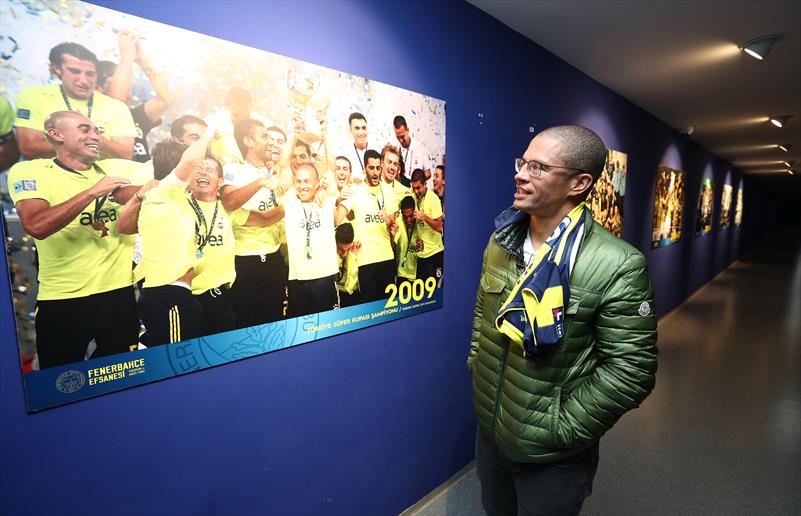 Alex de Souza yıllar sonra Ülker Stadı'nda!