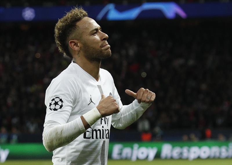 Neymar, PSG ile uzatacak!