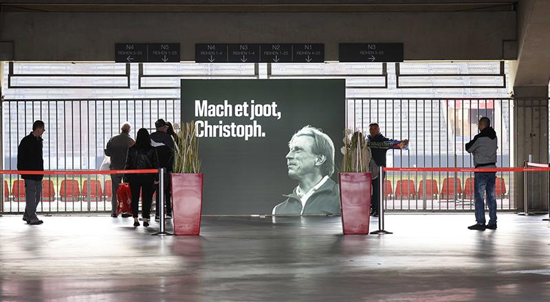 Christoph Daum için Köln'de cenaze töreni düzenlendi